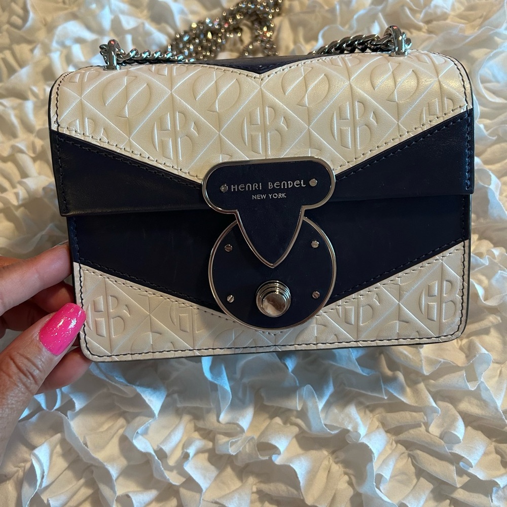 HENRI BENDEL • Warren Street Micro Body Bag • White Navy • - Picture 14 of 15